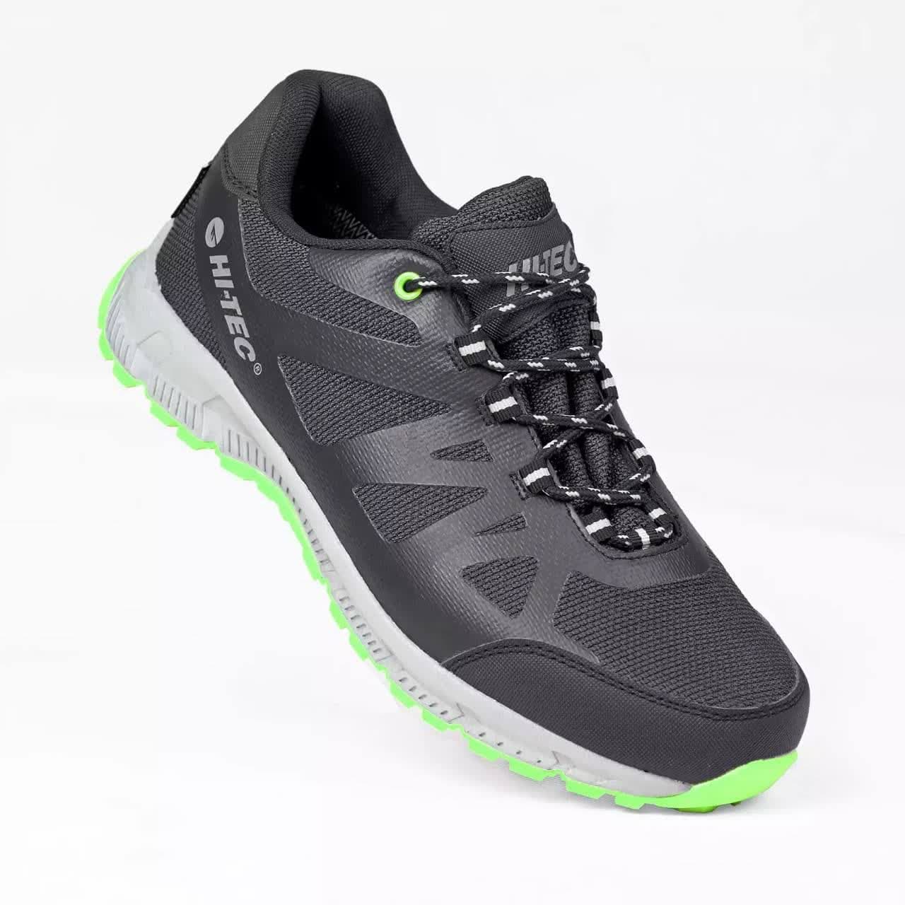 کتانی های تک ضد آب